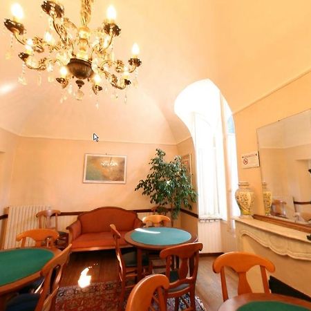 Hotel Eden Сан Ремо Екстериор снимка