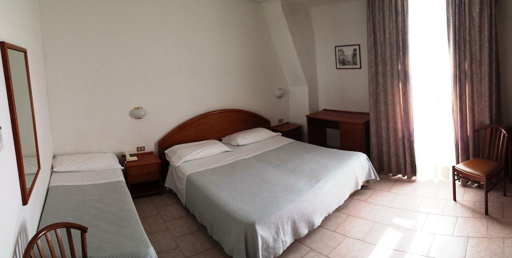 Hotel Eden Сан Ремо Стая снимка